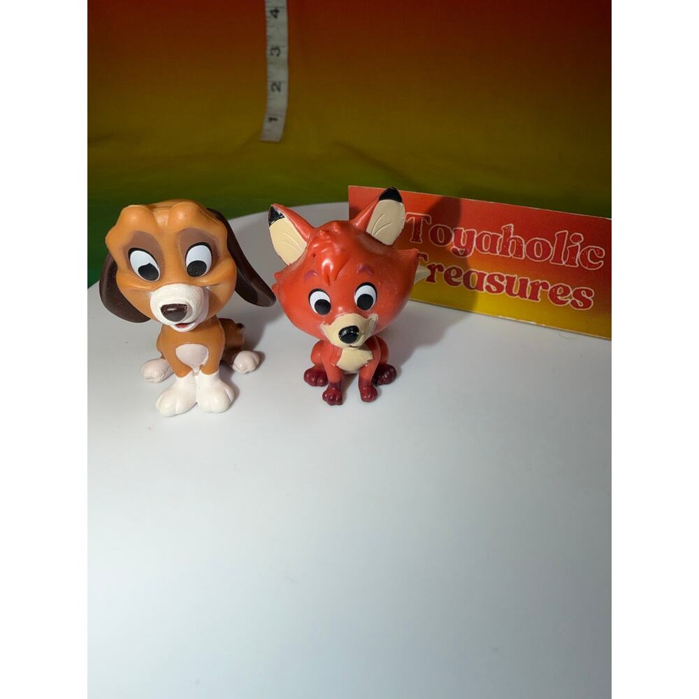 Disney 100 Years of Love Celebration Fox and the Hound Copper & Fox Figures